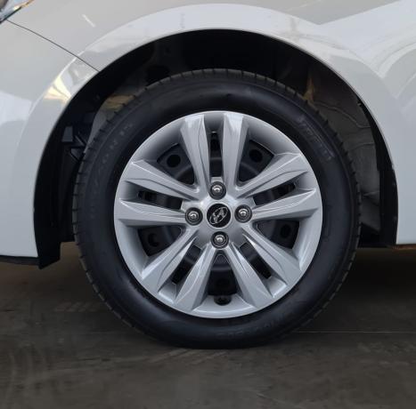 HYUNDAI HB 20 Sedan 1.0 12V 4P FLEX COMFORT PLUS, Foto 2
