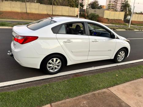HYUNDAI HB 20 Sedan 1.6 16V 4P FLEX COMFORT PLUS, Foto 5