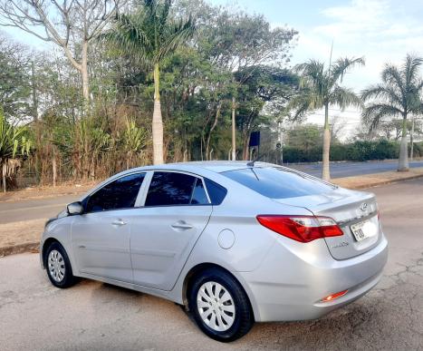 HYUNDAI HB 20 Sedan 1.0 12V 4P FLEX COMFORT PLUS, Foto 3