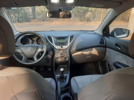HYUNDAI HB 20 Sedan 1.0 12V 4P FLEX COMFORT PLUS, Foto 4