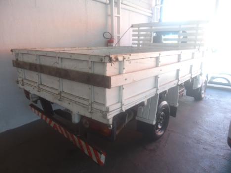 HYUNDAI HR 2.5 TCI HD DIESEL CARROCERIA DE MADEIRA, Foto 2