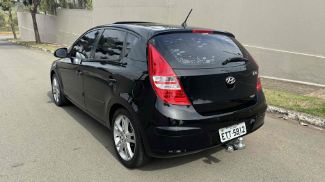 HYUNDAI I30 2.0 16V 4P AUTOMTICO, Foto 2