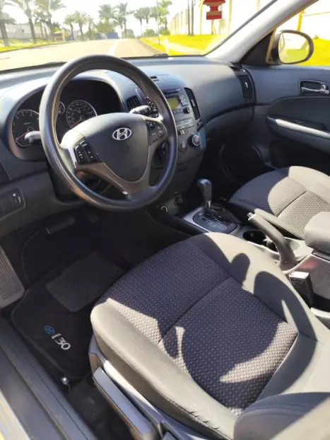 HYUNDAI I30 2.0 16V 4P AUTOMTICO, Foto 7