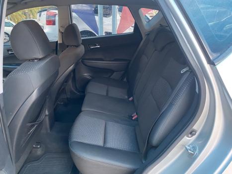 HYUNDAI I30 2.0 16V 4P, Foto 9