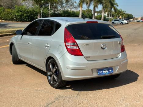 HYUNDAI I30 2.0 16V 4P GLS, Foto 5