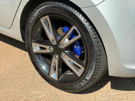 HYUNDAI I30 2.0 16V 4P GLS, Foto 6