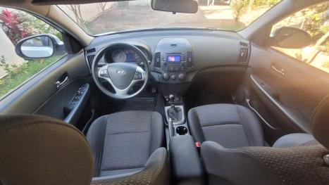 HYUNDAI I30 2.0 16V 4P, Foto 11