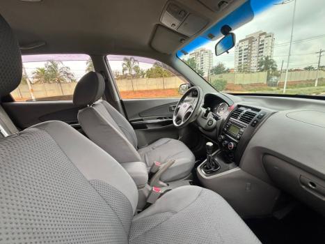 HYUNDAI Tucson 2.0 16V 4P GL, Foto 6