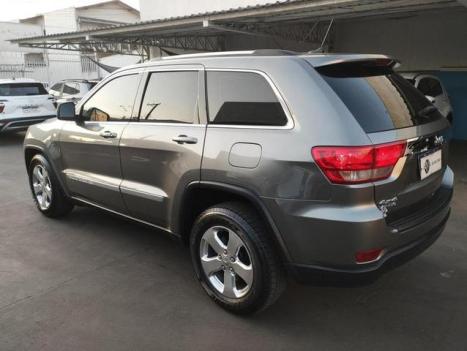 JEEP Grand Cherokee 3.6 V6 24V 4P 4X4 LAREDO AUTOMTICO, Foto 4