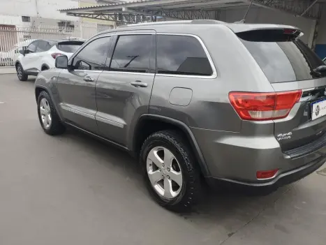 JEEP Grand Cherokee 3.6 V6 24V 4P 4X4 LAREDO AUTOMTICO, Foto 4