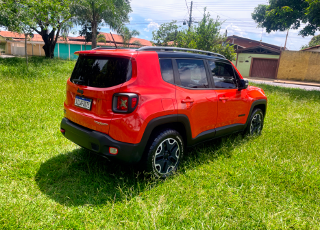 JEEP Renegade 2.0 16V 4P TURBO DIESEL TRAILHAWK 4X4 AUTOMTICO, Foto 6