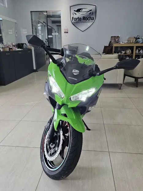 KAWASAKI Ninja 400 KTR EDITION, Foto 2
