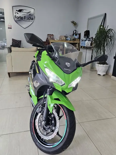 KAWASAKI Ninja 400 KTR EDITION, Foto 13
