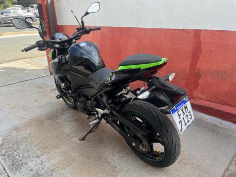KAWASAKI Z 400 ABS, Foto 4