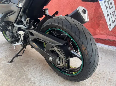 KAWASAKI Z 400 ABS, Foto 9