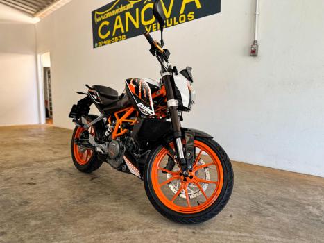 KTM 390 Duke , Foto 1