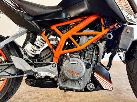 KTM 390 Duke , Foto 6