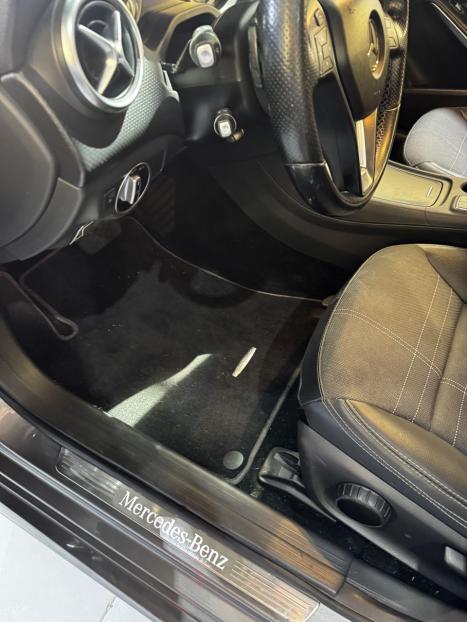 MERCEDES-BENZ A 200 1.6 16V 4P TURBO URBAN AUTOMTICO, Foto 8
