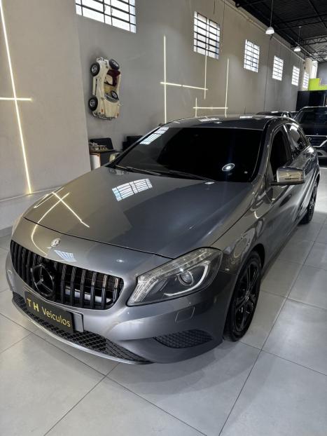 MERCEDES-BENZ A 200 1.6 16V 4P TURBO URBAN AUTOMTICO, Foto 3