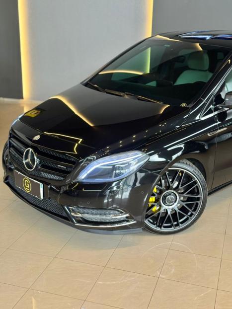MERCEDES-BENZ B 200 1.6 4P SPORT TURBO AUTOMTICO, Foto 2