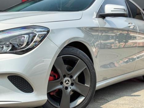 MERCEDES-BENZ CLA 180 1.6 16V 4P CGI TURBO 7G-TRONIC DCT AUTOMTICO, Foto 3