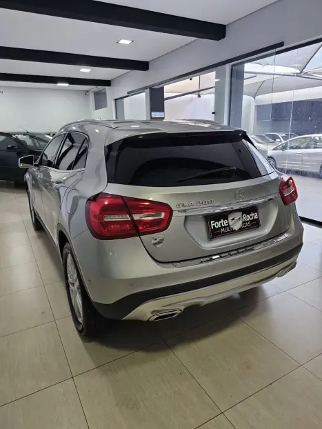 MERCEDES-BENZ GLA 200 1.6 16V 4P FLEX CGI ENDURO TURBO AUTOMTICO, Foto 9