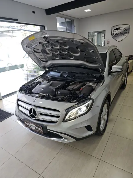 MERCEDES-BENZ GLA 200 1.6 16V 4P FLEX CGI ENDURO TURBO AUTOMTICO, Foto 10