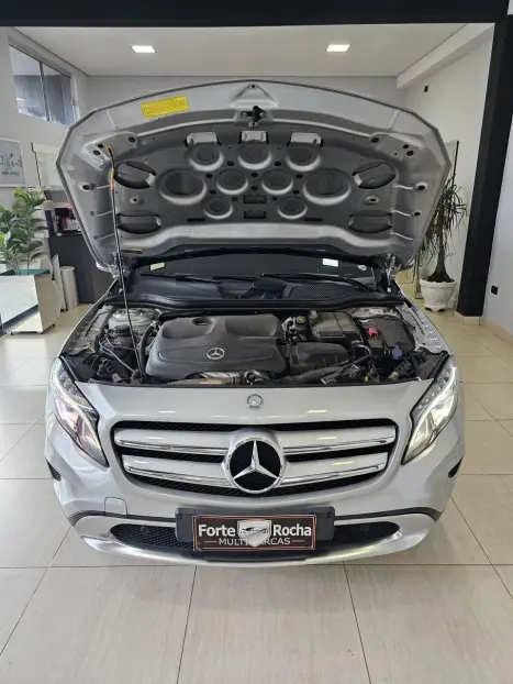 MERCEDES-BENZ GLA 200 1.6 16V 4P FLEX CGI ENDURO TURBO AUTOMTICO, Foto 20