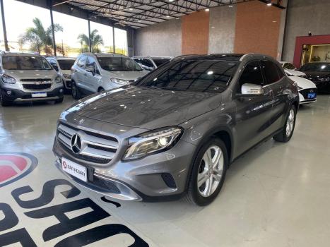MERCEDES-BENZ GLA 200 1.6 16V 4P CGI VISION TURBO AUTOMTICO, Foto 1