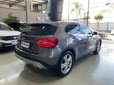 MERCEDES-BENZ GLA 200 1.6 16V 4P CGI VISION TURBO AUTOMTICO, Foto 6