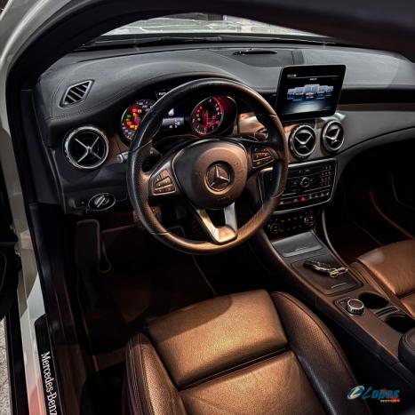 MERCEDES-BENZ GLA 250 2.0 16V 4P SPORT TURBO AUTOMTICO, Foto 8