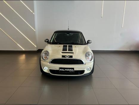 MINI Cooper 1.6 16V S TURBO, Foto 2