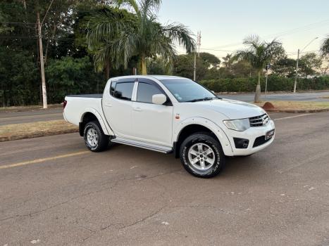 MITSUBISHI L 200 Triton 3.2 16V GL 4X4 CABINE DUPLA TURBO DIESEL INTERCOOLER, Foto 2