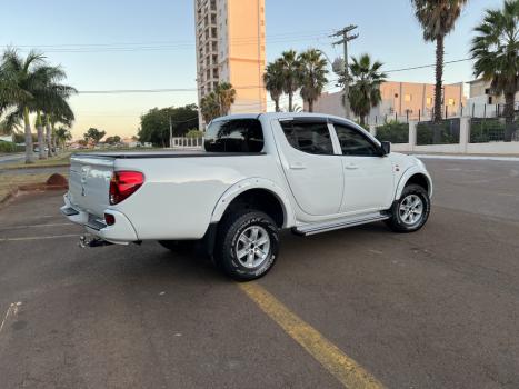 MITSUBISHI L 200 Triton 3.2 16V GL 4X4 CABINE DUPLA TURBO DIESEL INTERCOOLER, Foto 3