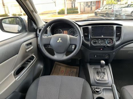 MITSUBISHI L 200 Triton 2.4 16V SPORT GLS CABINE DUPLA TURBO DIESEL AUTOMTICO, Foto 6