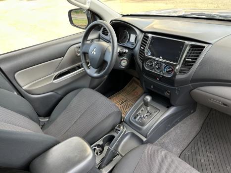 MITSUBISHI L 200 Triton 2.4 16V SPORT GLS CABINE DUPLA TURBO DIESEL AUTOMTICO, Foto 8