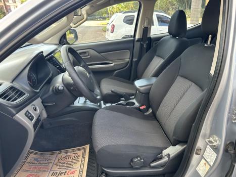 MITSUBISHI L 200 Triton 2.4 16V SPORT GLS CABINE DUPLA TURBO DIESEL AUTOMTICO, Foto 10