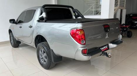 MITSUBISHI L 200 Triton 3.2 16V GLX 4X4 CABINE DUPLA TURBO DIESEL INTERCOOLER, Foto 4