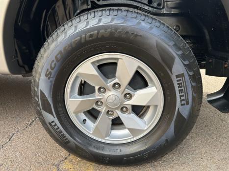 MITSUBISHI L 200 Triton 2.4 16V SPORT HPE TOP 4X4 CABINE DUPLA TURBO DIESEL AUTOMTICO, Foto 6