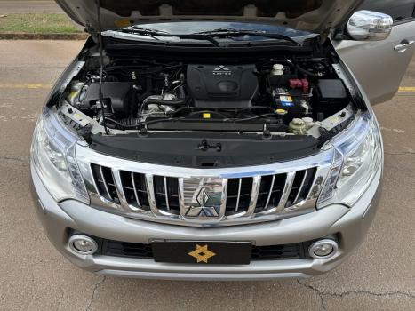 MITSUBISHI L 200 Triton 2.4 16V SPORT HPE TOP 4X4 CABINE DUPLA TURBO DIESEL AUTOMTICO, Foto 7