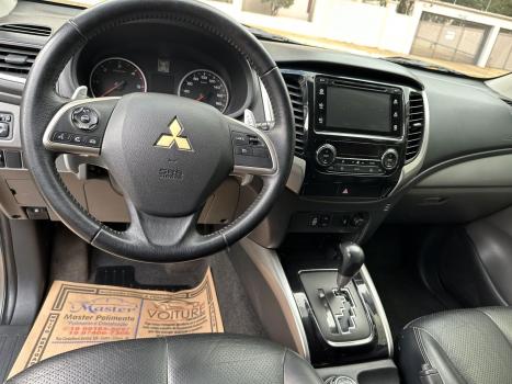 MITSUBISHI L 200 Triton 2.4 16V SPORT HPE TOP 4X4 CABINE DUPLA TURBO DIESEL AUTOMTICO, Foto 11