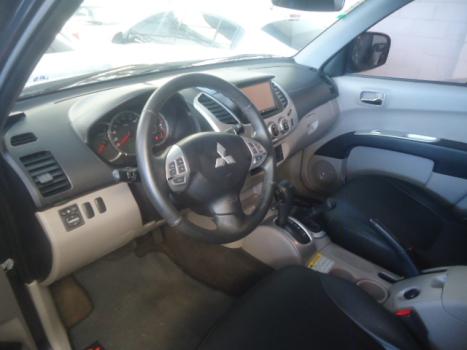 MITSUBISHI L 200 Triton 3.2 16V HPE 4X4 CABINE DUPLA TURBO DIESEL INTERCOOLER AUTOMTICO, Foto 3
