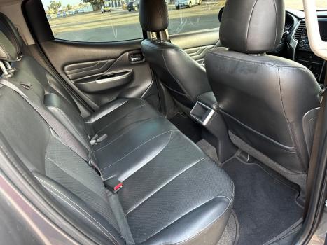 MITSUBISHI L 200 Triton 2.4 16V SPORT HPE-S 4X4 CABINE DUPLA TURBO DIESEL AUTOMTICO, Foto 8