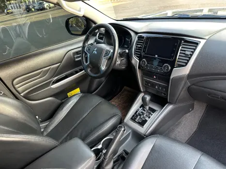 MITSUBISHI L 200 Triton 2.4 16V SPORT HPE-S 4X4 CABINE DUPLA TURBO DIESEL AUTOMTICO, Foto 15