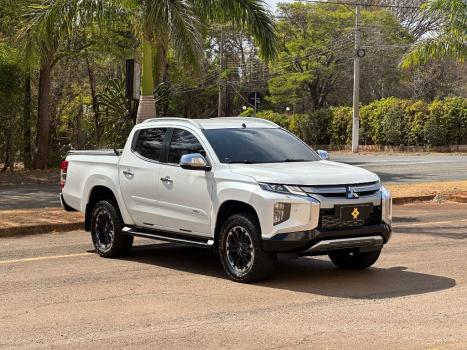 MITSUBISHI L 200 Triton 2.4 16V SPORT HPE-S 4X4 CABINE DUPLA TURBO DIESEL AUTOMTICO, Foto 6