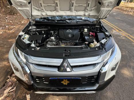 MITSUBISHI L 200 Triton 2.4 16V SPORT HPE-S 4X4 CABINE DUPLA TURBO DIESEL AUTOMTICO, Foto 7