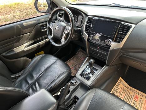 MITSUBISHI L 200 Triton 2.4 16V SPORT HPE-S 4X4 CABINE DUPLA TURBO DIESEL AUTOMTICO, Foto 12