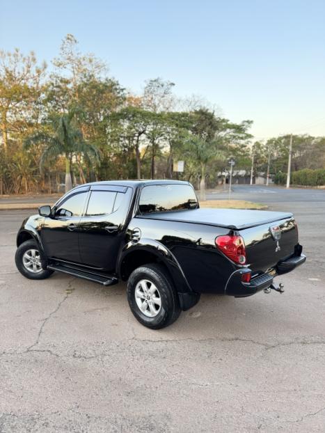MITSUBISHI L 200 Triton 2.4 16V FLEX HLS CABINE DUPLA, Foto 9