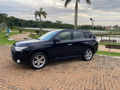 MITSUBISHI Outlander 3.0 V6 24V 4P GT 4X4 AUTOMTICO, Foto 2