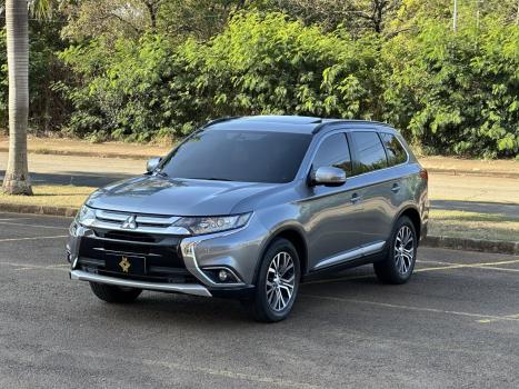 MITSUBISHI Outlander 3.0 V6 24V 4P GT 4X4 AUTOMTICO, Foto 6